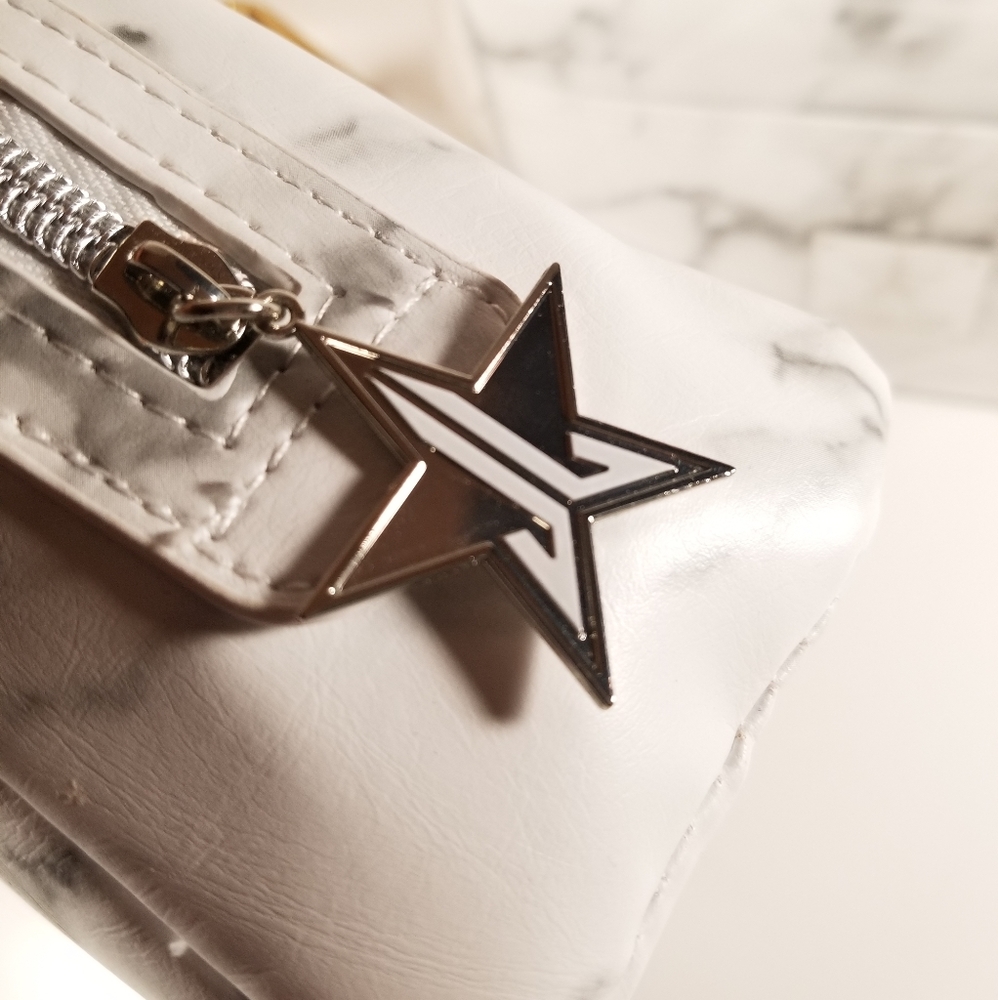 🆕️Jeffree Star, White Marble Makeup Bag - Picture 6 of 7